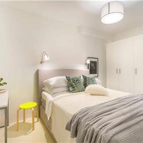 3 Bedroom Villa with Pool, Terrace and Sea Views near Vinisce, Sleeps 7